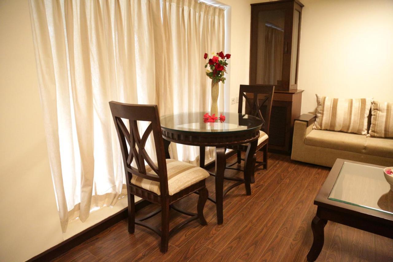 Manas Resort With Petting Zoo, Igatpuri Bagian luar foto