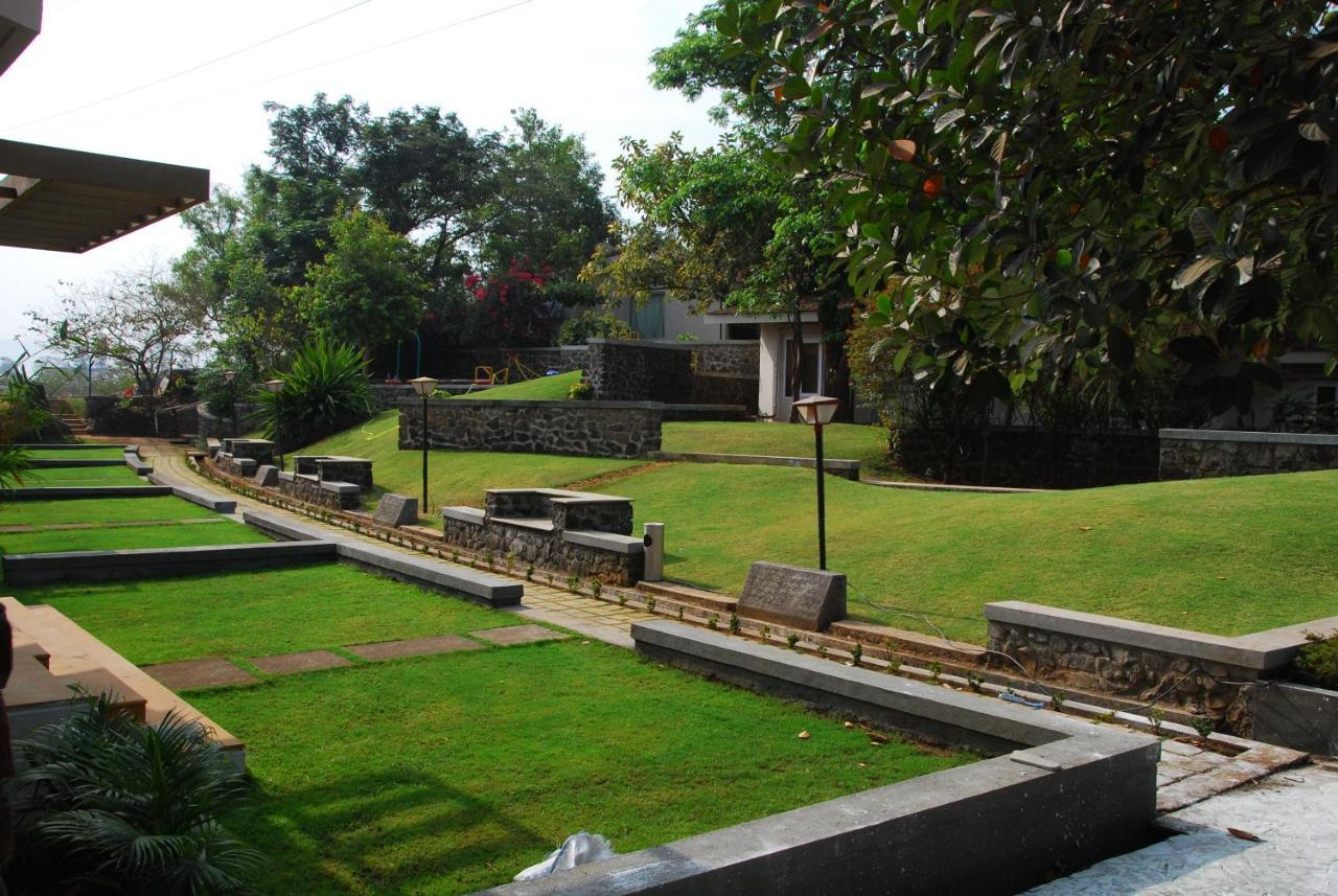Manas Resort With Petting Zoo, Igatpuri Bagian luar foto