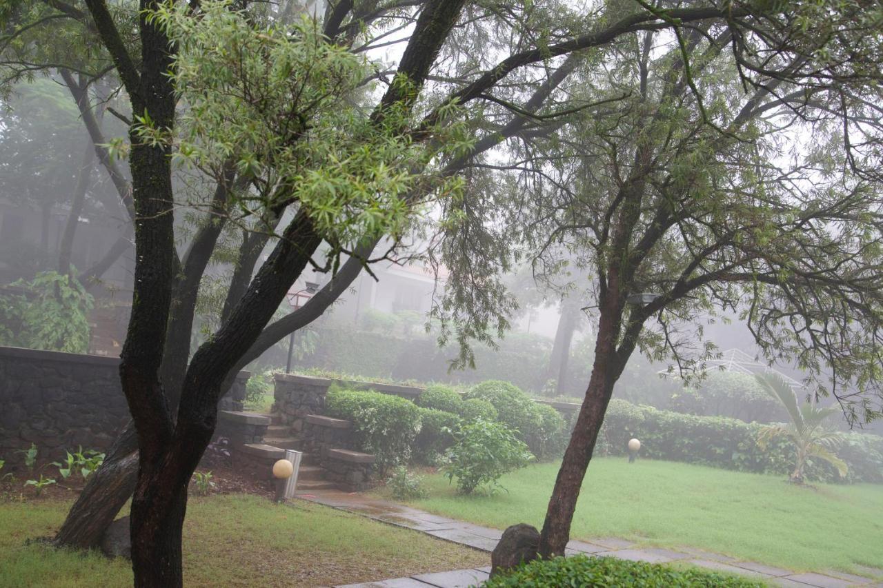 Manas Resort With Petting Zoo, Igatpuri Bagian luar foto