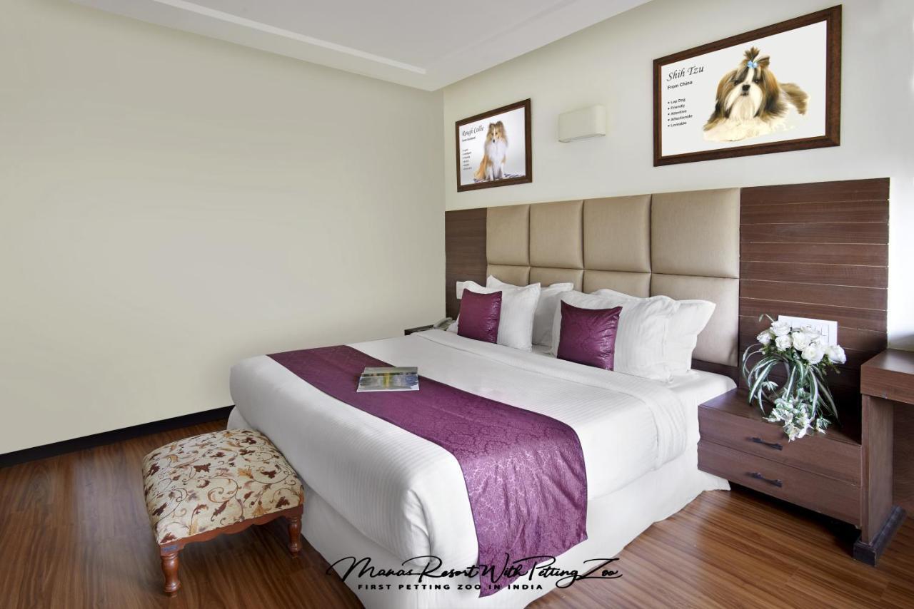 Manas Resort With Petting Zoo, Igatpuri Bagian luar foto