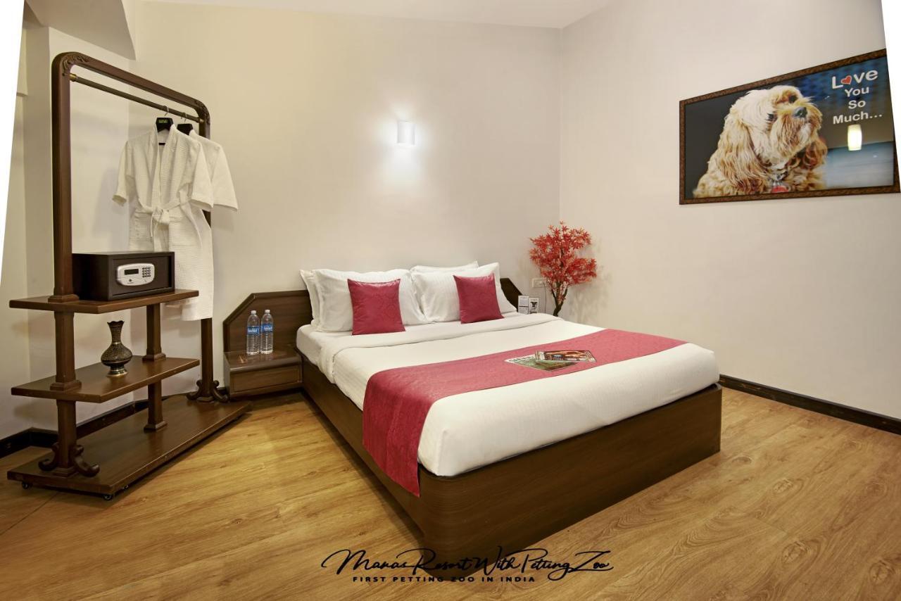 Manas Resort With Petting Zoo, Igatpuri Bagian luar foto